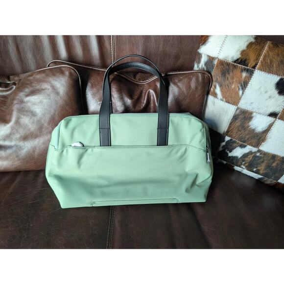 Away Travel The Everywhere Bag Sea Green NWOT - Picture 1 of 2